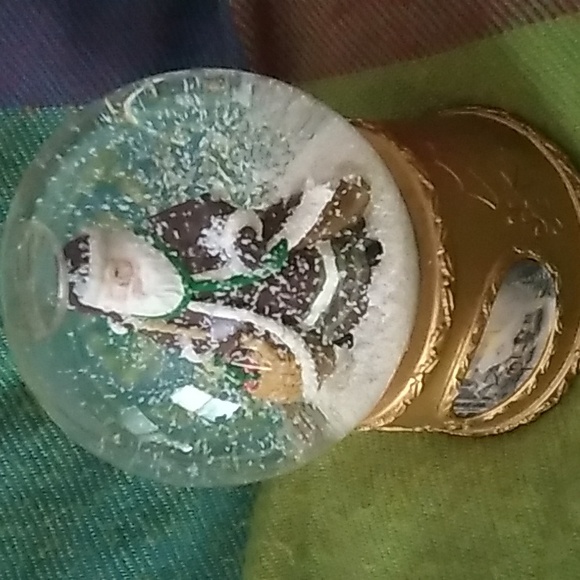 Vintage Musical Water Globe Santa Thomas Kinkade Painter of Light - Picture 9 of 16